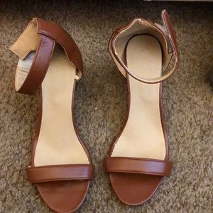Heeled sandals, size 43.